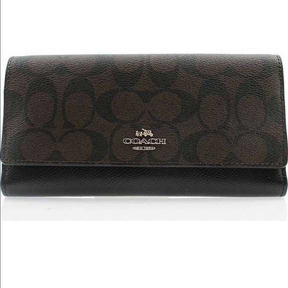 Coach Handbags - Signature bifold coach wallet